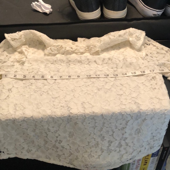 Cream long sleeved lace top - Picture 4 of 4